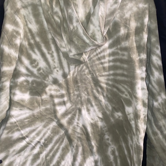 Across the pond tie dye green & white Hooded shirt | retro | mens tops - Picture 8 of 10